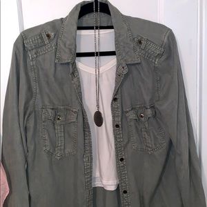 American Eagle button up